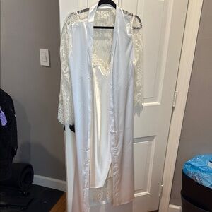 SHEIN White Lace Robe Intimates Sleepwear
